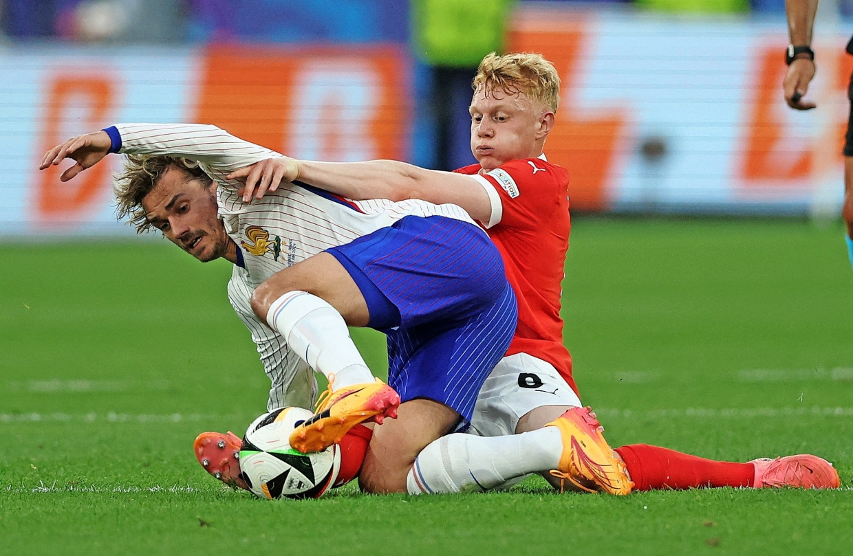 Eng dran: Der Einsatz des Österreichers Nicolas Seiwald gegen Antoine Griezmann ist kein Einzelfall.