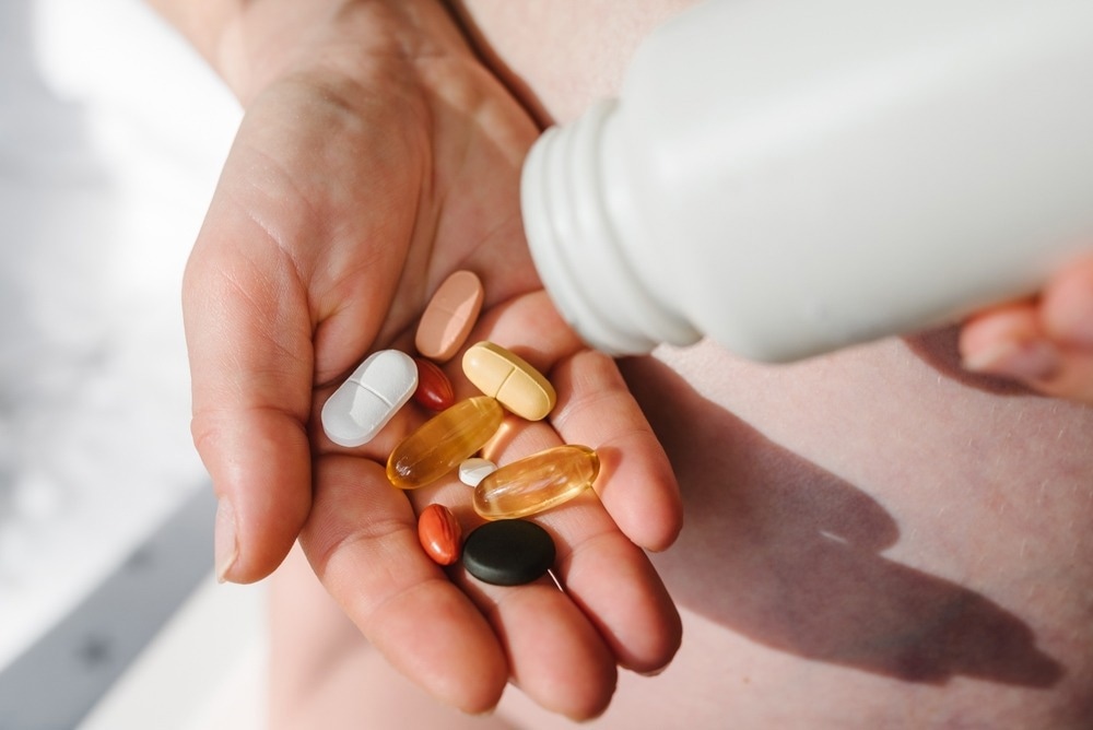 Study: Multivitamin Use and Mortality Risk in 3 Prospective US Cohorts. Image Credit: Sergii Sobolevskyi/Shutterstock.com