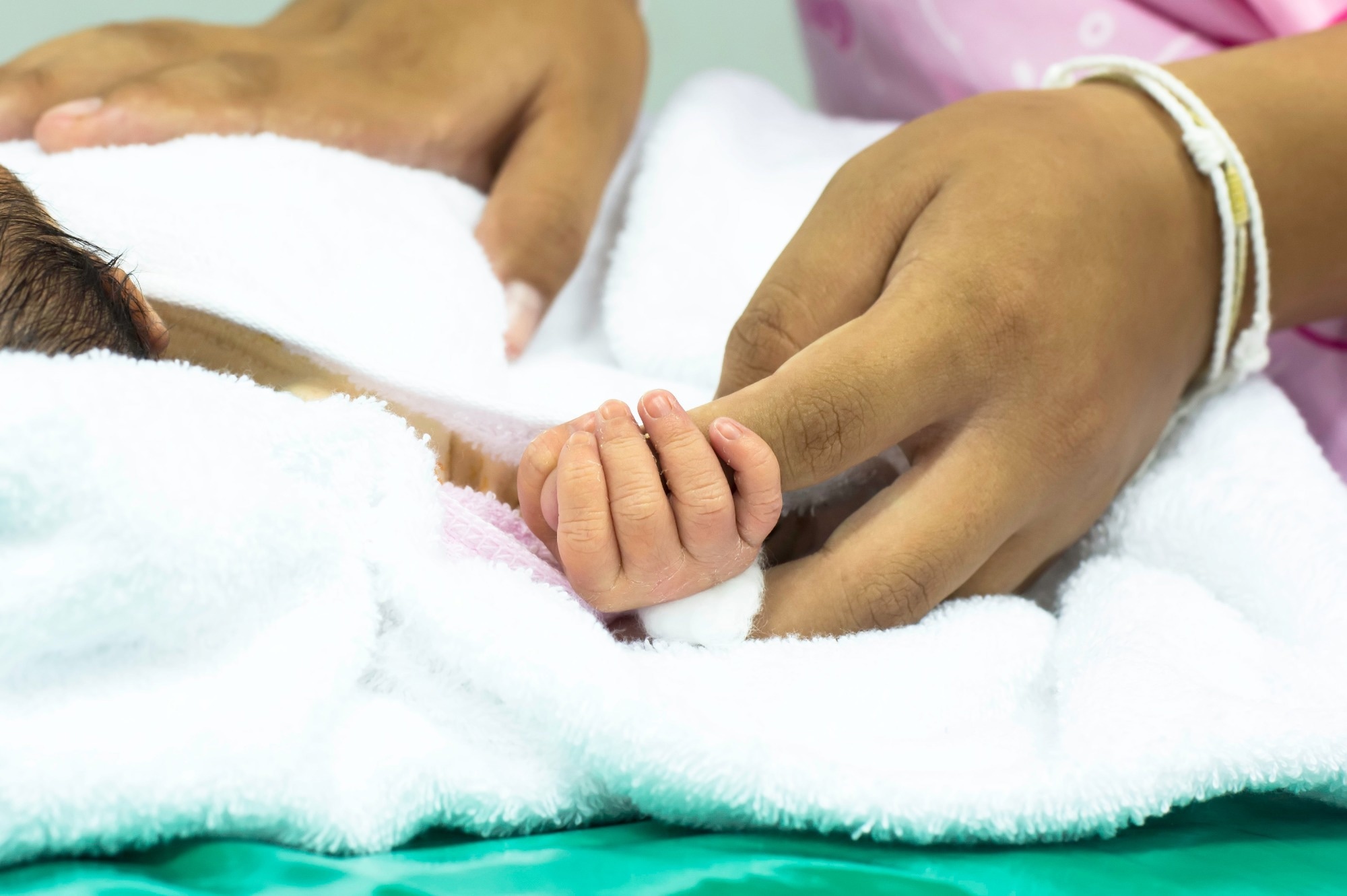 Study: Effects of COVID-19 pandemic on low birth weight in a nationwide study in India. Image Credit: Zetar Infinity/Shutterstock.com