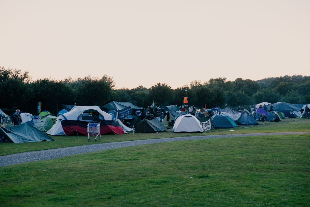 Since 2023, the punks' protest camp has been located in the Sylt district of Tinnum.