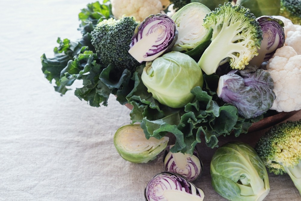 Study: Cruciferous vegetables lower blood pressure in adults with mildly elevated blood pressure in a randomized, controlled, crossover trial: the VEgetableS for vaScular hEaLth (VESSEL) study. Image Credit: SewCreamStudio/Shutterstock.com