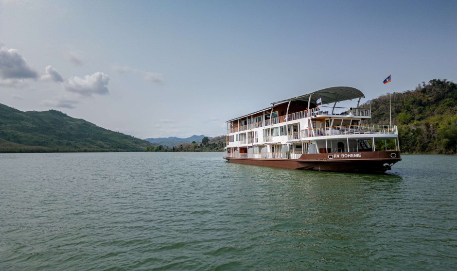 Sehr viel Platz für sehr wenige Passagiere: die Bohème auf dem Mekong bei Luang Prabang.