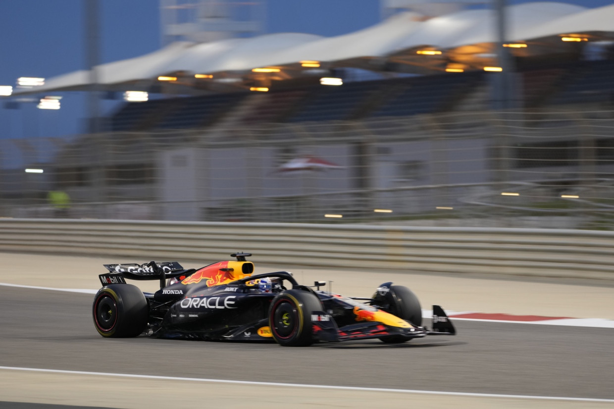 Not as quickly as desired: Max Verstappen in his new Red Bull