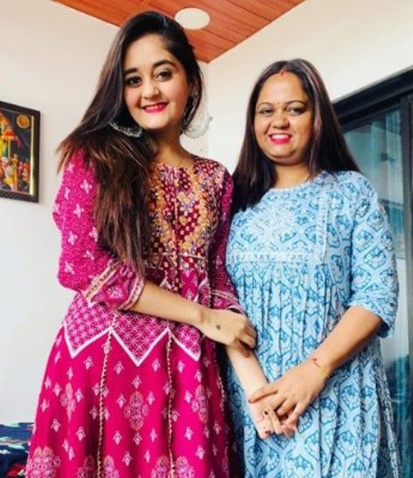 Kavya Yadav and her mother, Anu Yadav