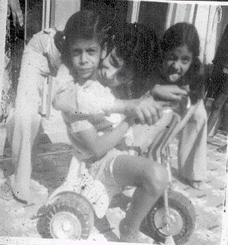 Jitendra Narain as a kid with his siblings