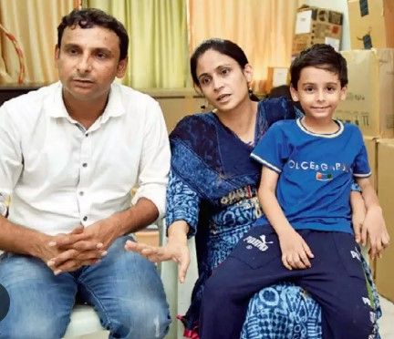 Inaamulhaq with his wife, Shibli Anwar, and his son Ivaan