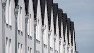 The Association of German Pfandbrief Banks reported a decline in real estate prices for the third quarter - for the first time since 2011.