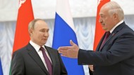 In partnership: Putin and Lukashenko on Monday in Minsk