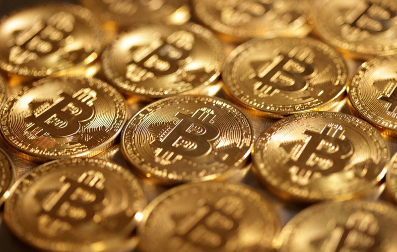 Crise crypto : Les mineurs de bitcoins continuent de vendre leurs installations