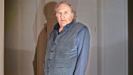 Quite unfriendly, please: actor Gérard Depardieu at the press conference in Berlin