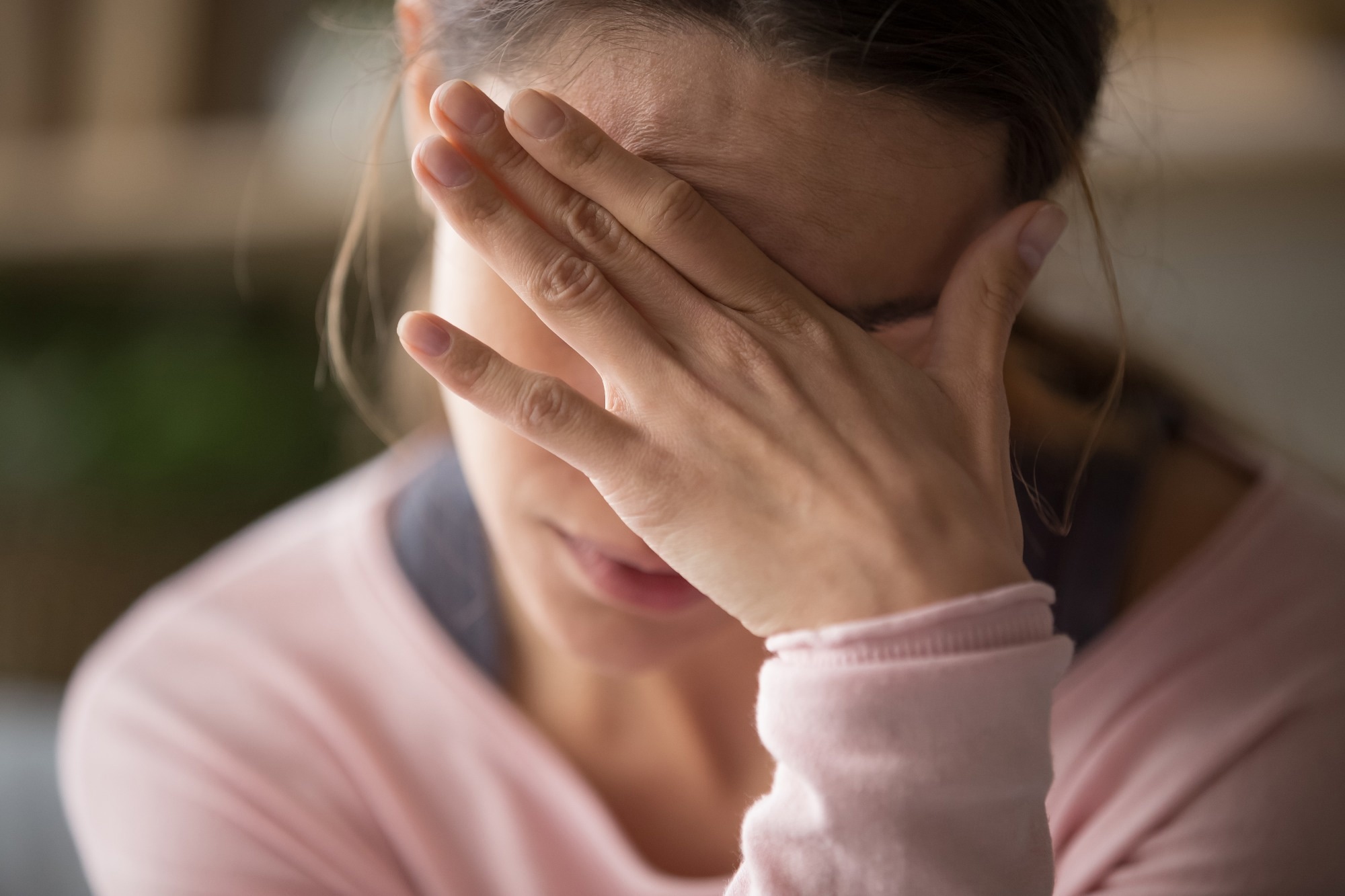 Study: Classification of odors associated with migraine attacks: a cross-sectional study. Image Credit: fizkes/Shutterstock.com