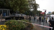 Spezialkräfte der türkischen Polizei am Sonntagmorgen in Ankara