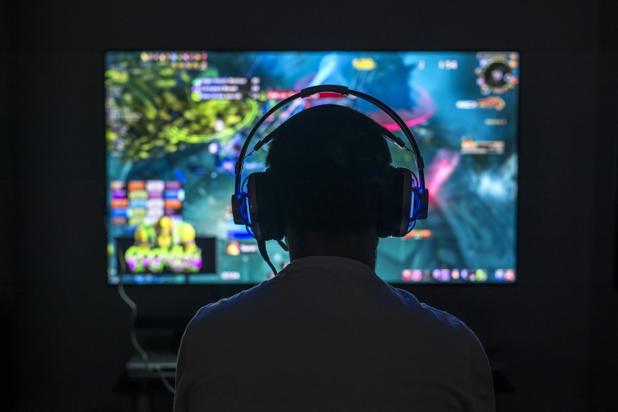 Study: Video gamers demonstrate superior bronchoscopy skills among beginners. Image Credit: sezer66/Shutterstock.com