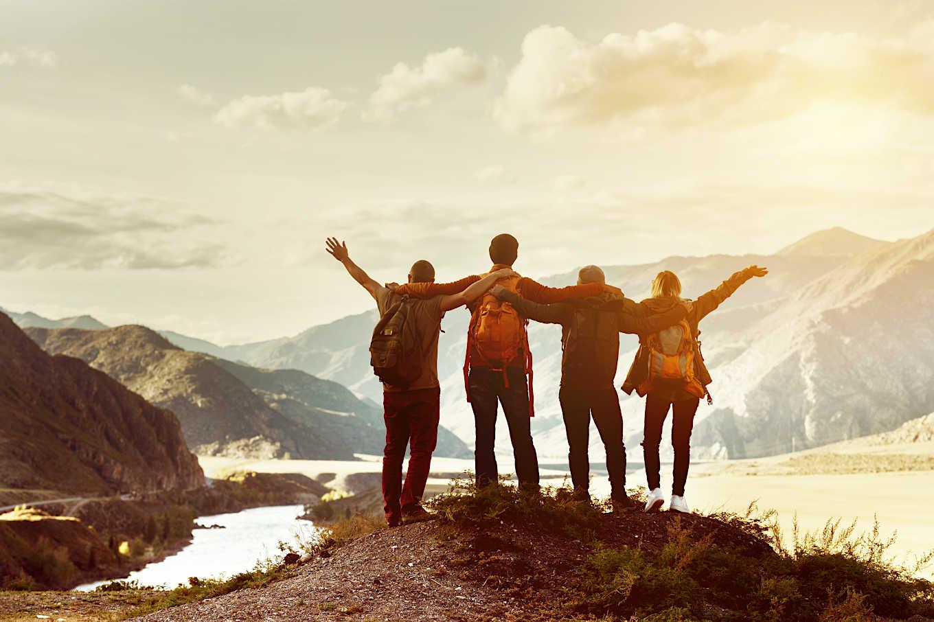 How to Build Strong Friendships around Your Health Goals